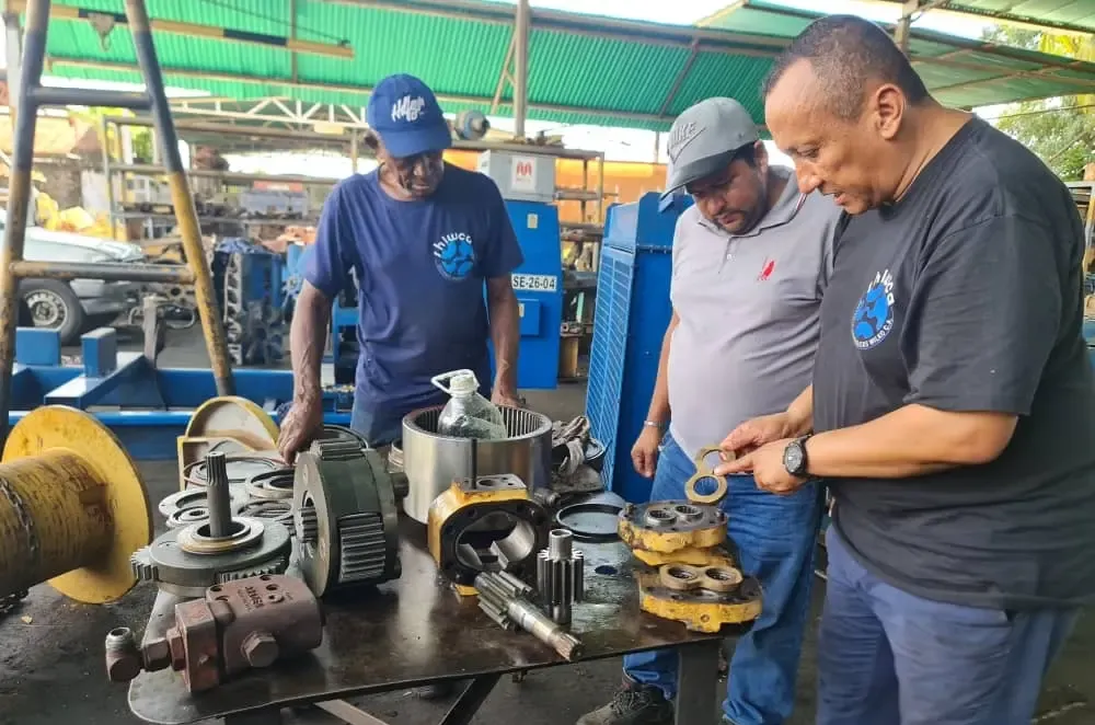 Industrial Machinery & Engines - 3